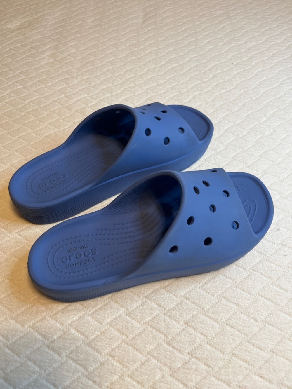 CROCS Navy Blue Slide Sandals, W6